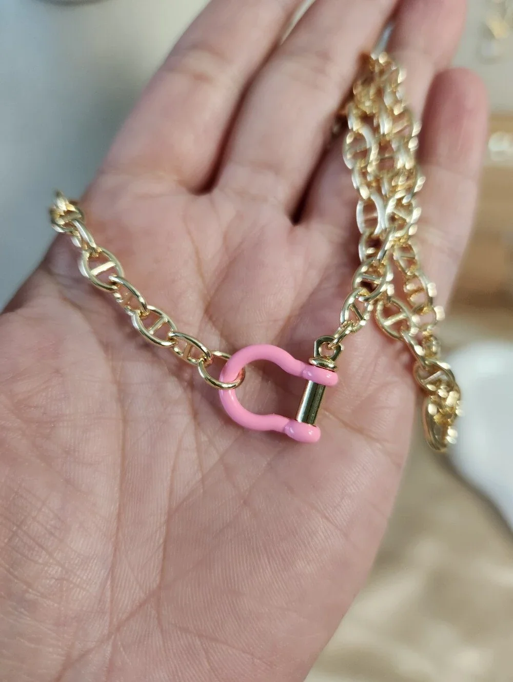 18k Gold Plated Horseshoe Clasp  Necklace - Picture 3 of 5